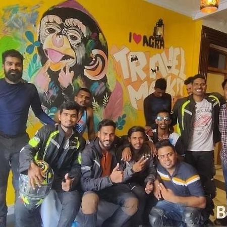 Travel Monkey Hostel آغْرا المظهر الخارجي الصورة