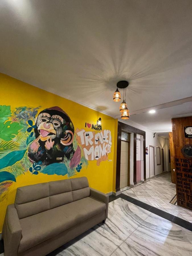 Travel Monkey Hostel آغْرا المظهر الخارجي الصورة