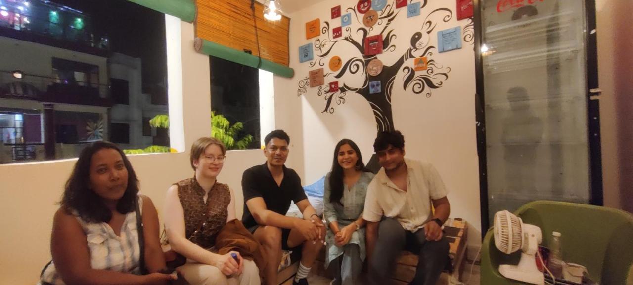 Travel Monkey Hostel آغْرا المظهر الخارجي الصورة