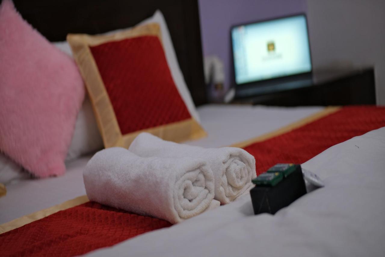 Travel Monkey Hostel آغْرا المظهر الخارجي الصورة