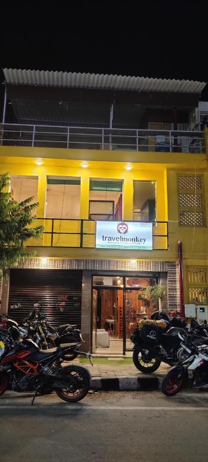 Travel Monkey Hostel آغْرا المظهر الخارجي الصورة