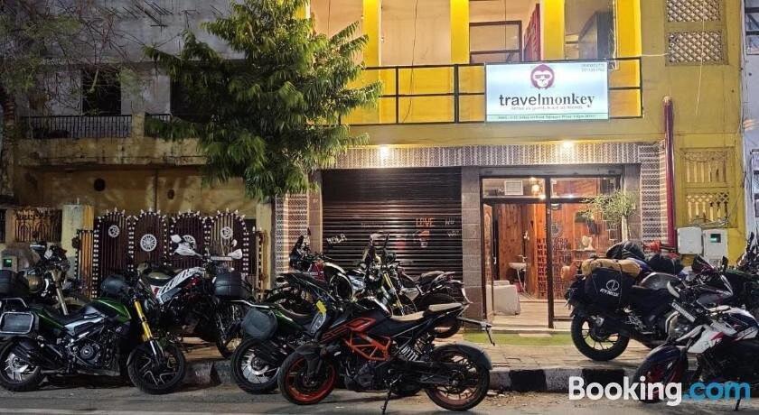 Travel Monkey Hostel آغْرا المظهر الخارجي الصورة